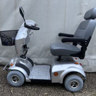 Invacare Leo (Szürke Üléssel) Elektromos Rokkantkocsi