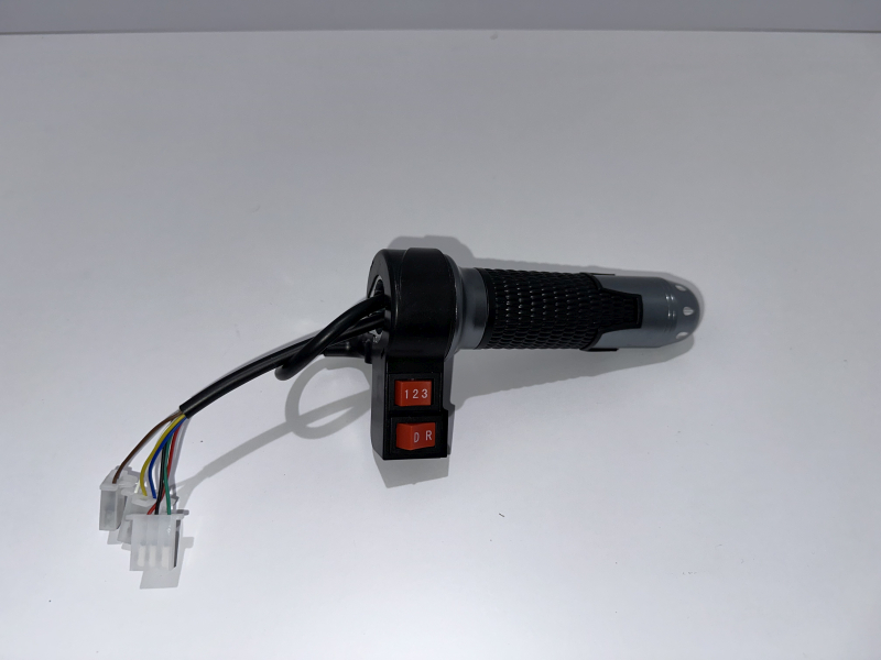 Elektromos Robogó Gázkar