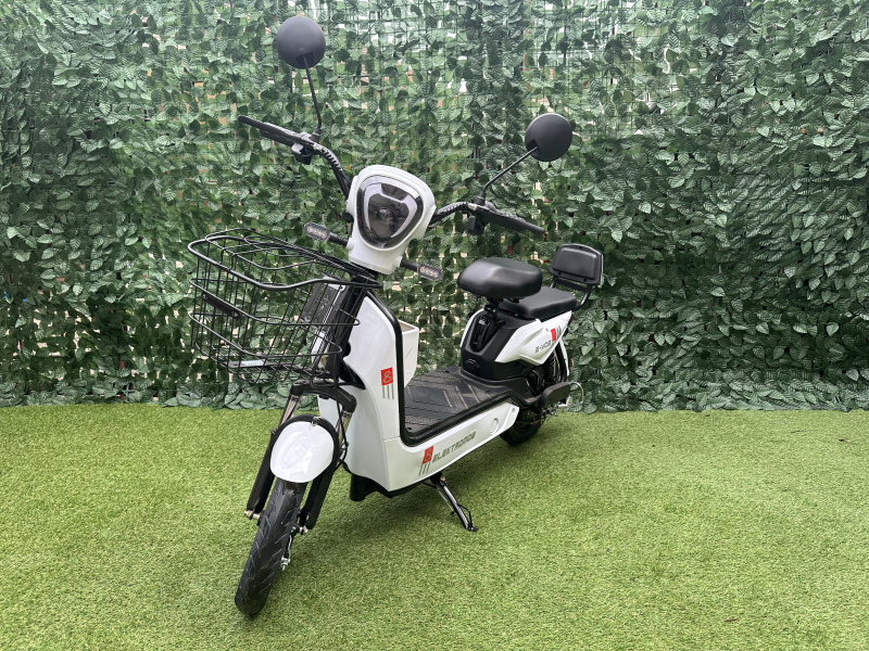 Polymobil E-MOB 36 Elektromos Robogó (Fehér Színben)
