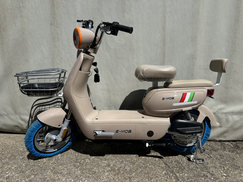 Polymobil E-MOB 44 Elektromos Robogó (Kávé Szín)