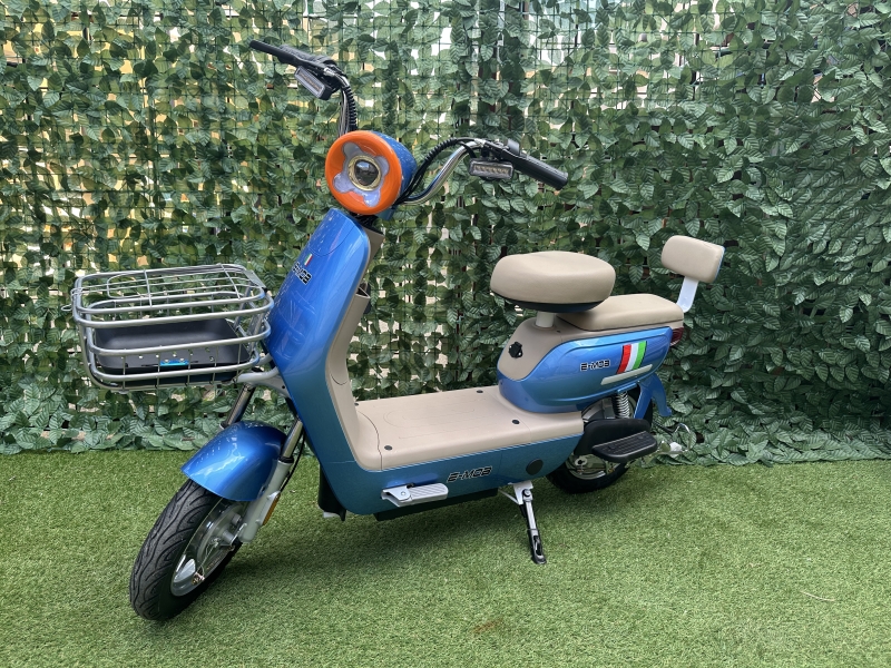 Polymobil E-MOB 44 Elektromos Robogó Kék Szinben